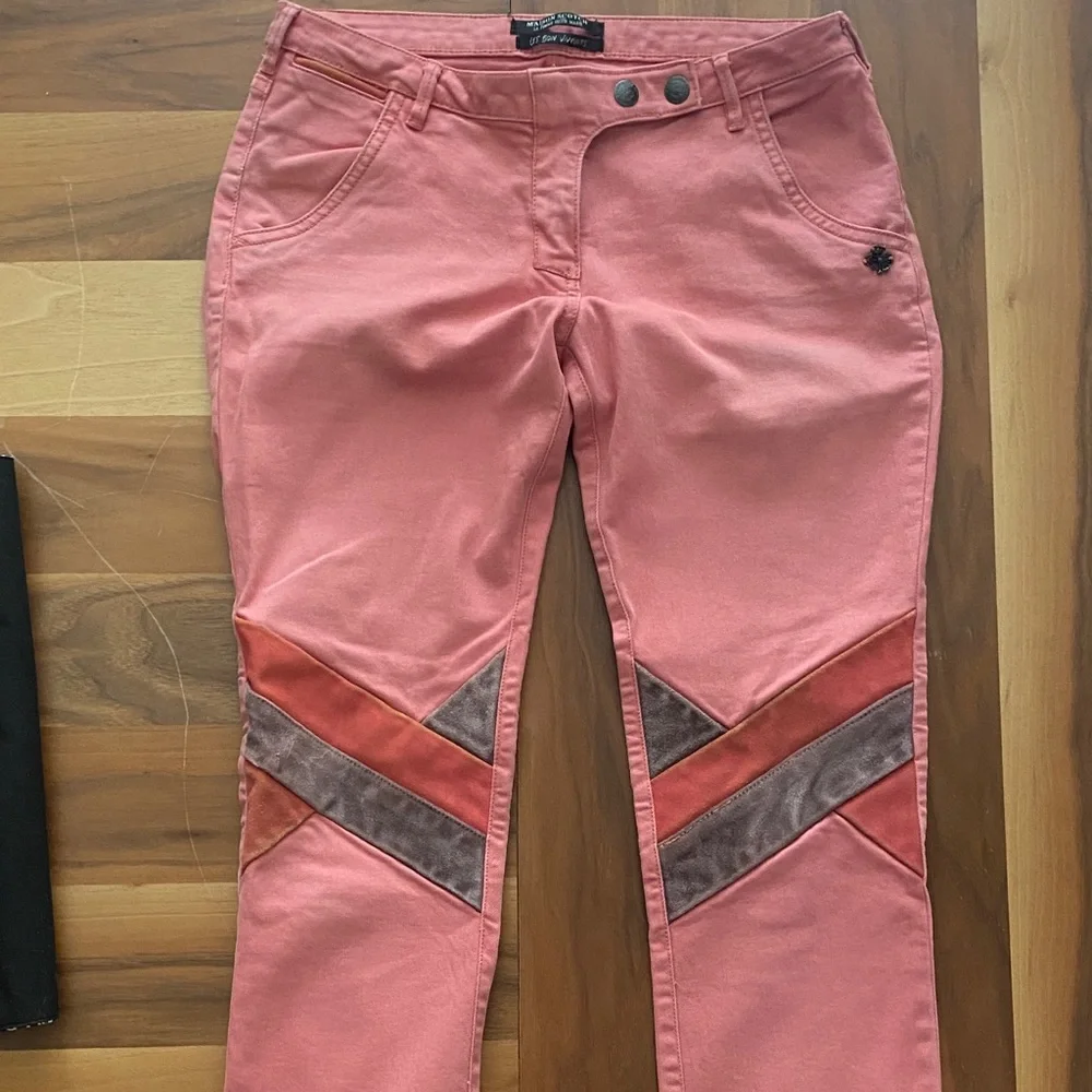 Pink Pants with Geometric Design - Picture 1 of 6